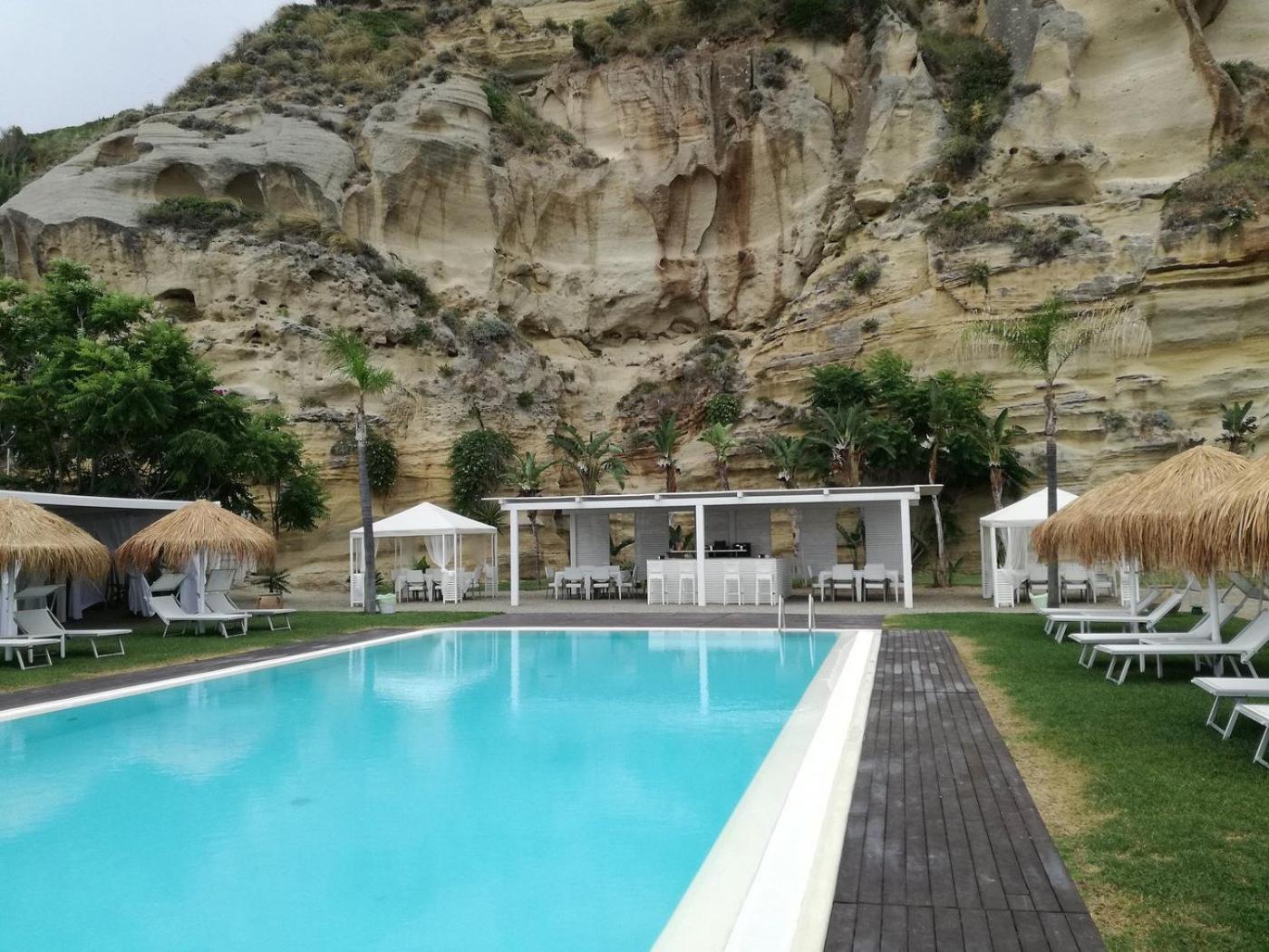 Borgo Di Riaci Beach Resort Santa Domenica  Esterno foto