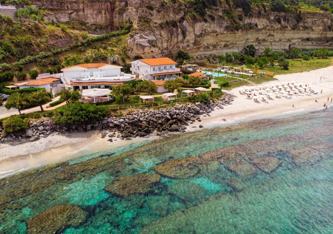 Borgo Di Riaci Beach Resort Santa Domenica  Esterno foto
