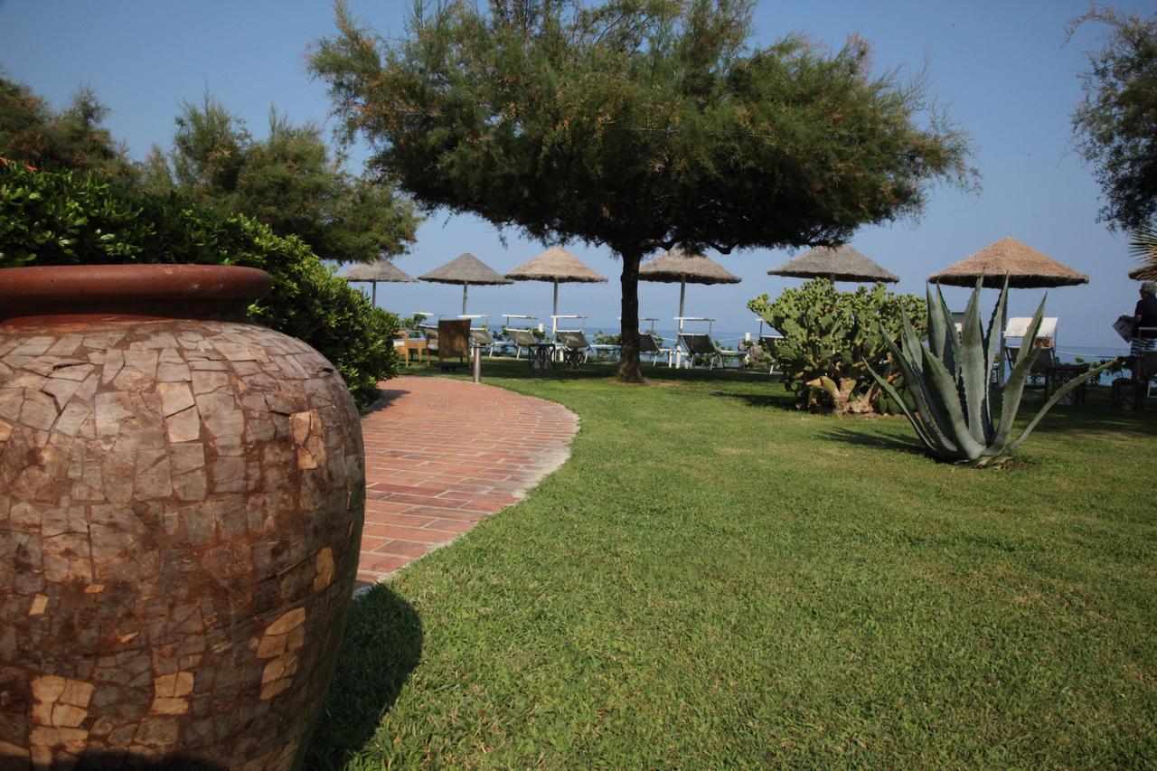 Borgo Di Riaci Beach Resort Santa Domenica  Esterno foto