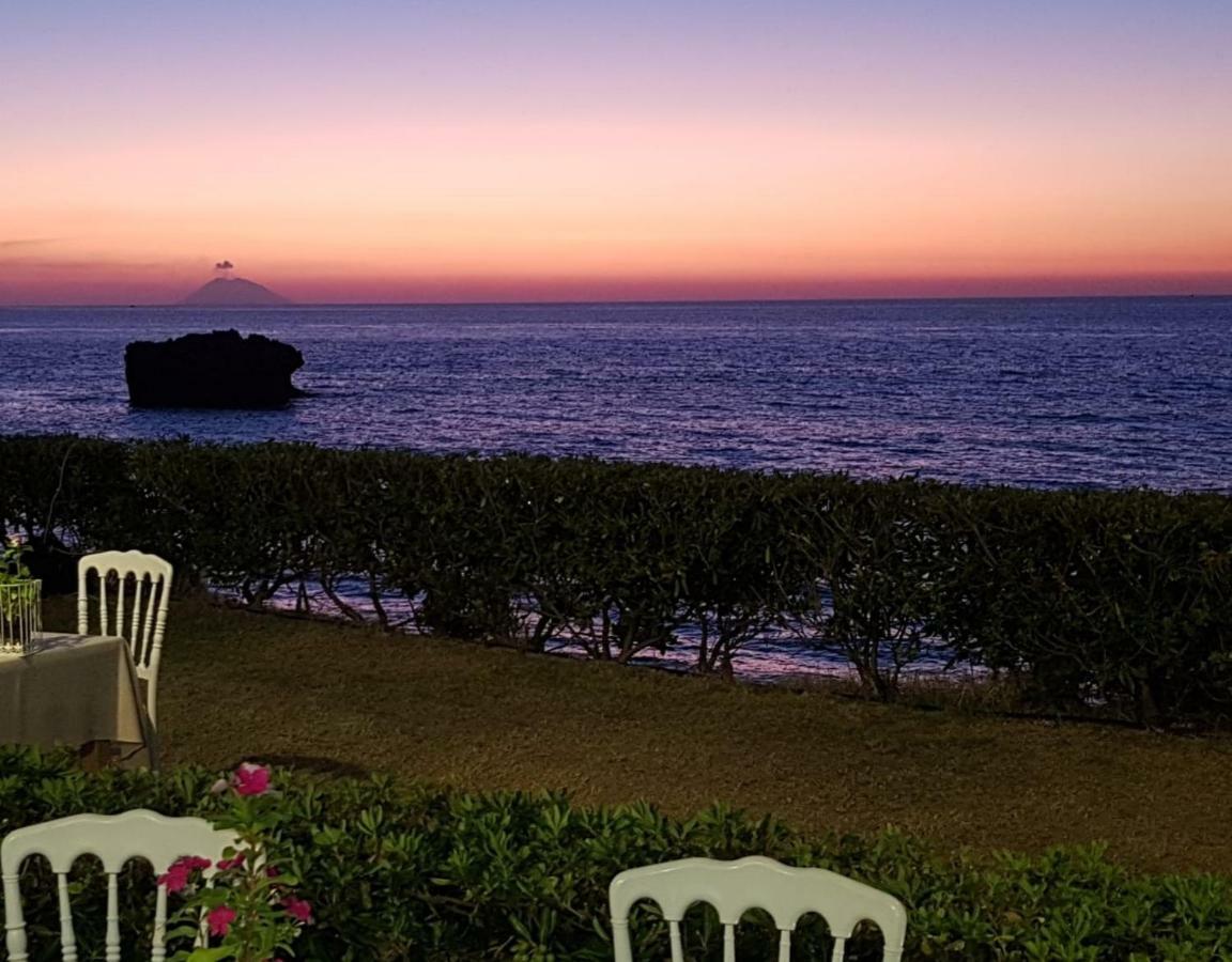 Borgo Di Riaci Beach Resort Santa Domenica  Esterno foto