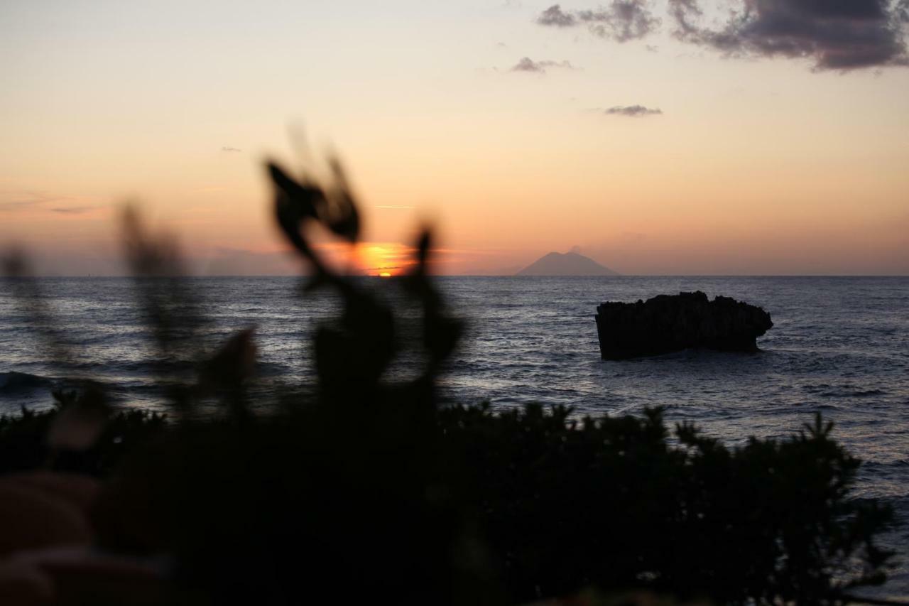 Borgo Di Riaci Beach Resort Santa Domenica  Esterno foto